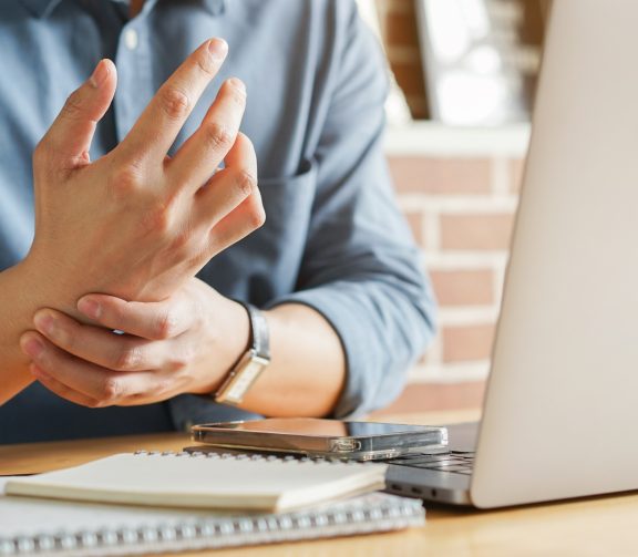 Repetitive Strain Injuries in Tech Workers: Can You Qualify for Long-Term Disability?
